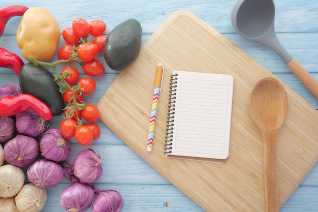 Stół z produktami do gotowania